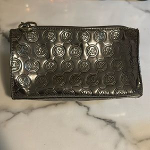 Make up bag
